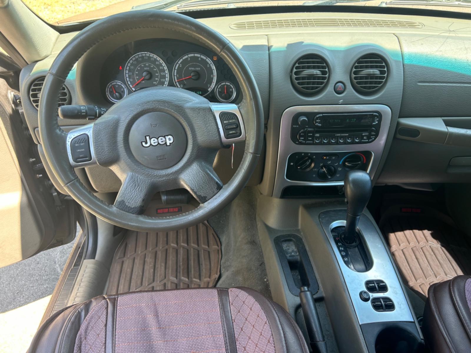 2005 Jeep Liberty (1J4GK58K65W) , located at 1758 Cassat Ave., Jacksonville, FL, 32210, (904) 384-2799, 30.286720, -81.730652 - $3000.00 CASH SPECIAL!!!! 2005 JEEP LIBERTY 3.7L LIMITED ONLY 176,155 MILES!!! 4-DOOR ICE-COLD AIR-CONDITIONING ALLOYS TINT REMOTE KEYLESS ENTRY DON'T WAIT ON THIS ONE CALL TODAY @ 904-384-2799 - Photo #9